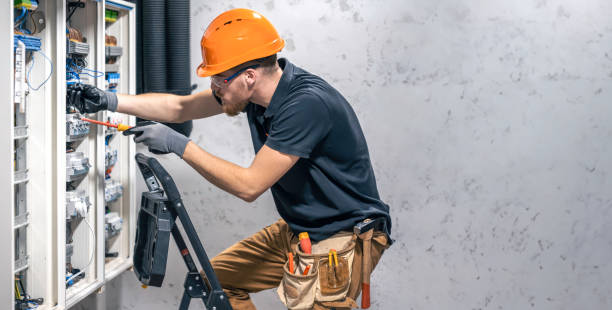 Best Circuit Breaker Repair  in Glenwood City, WI